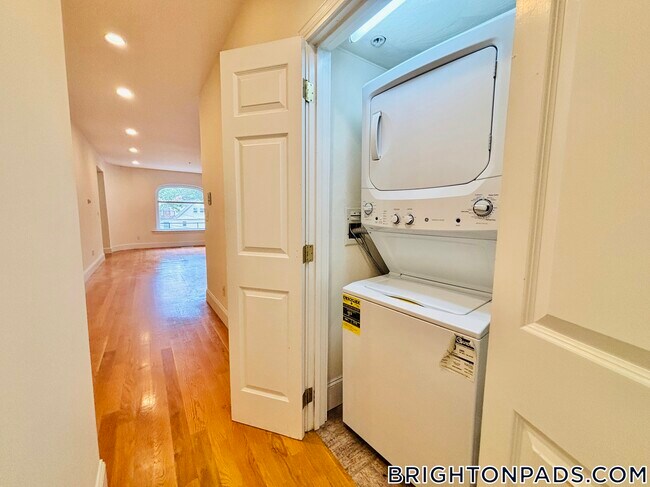 Foto del edificio - 10 Selkirk Rd