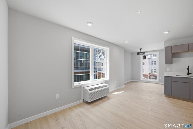 Foto del edificio - 589 Bedford St