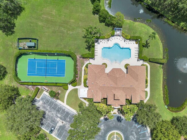 Foto del edificio - Spacious 3-Bedroom townhome in Kissimmee – Available Now!