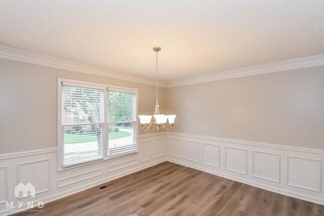 Foto del edificio - 103 Creekside Dr