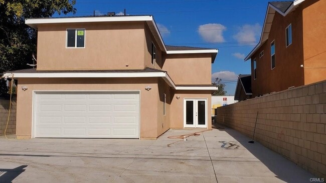 Building Photo - 3510 W 5th St