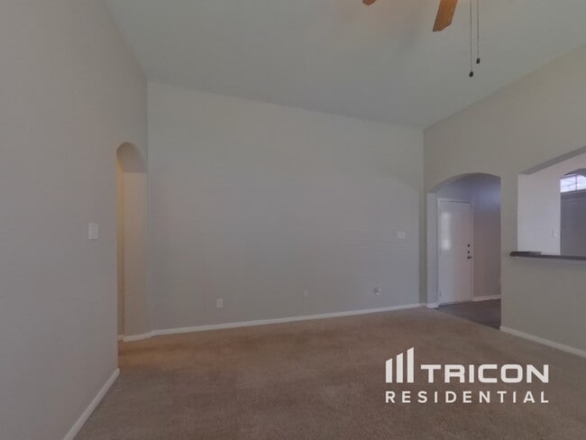Foto del edificio - 3963 Mossy Spring Ln
