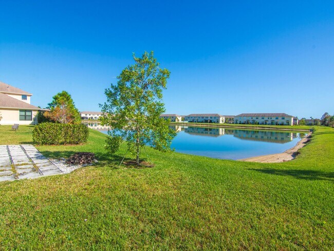 Building Photo - 10064 W Villa Cir