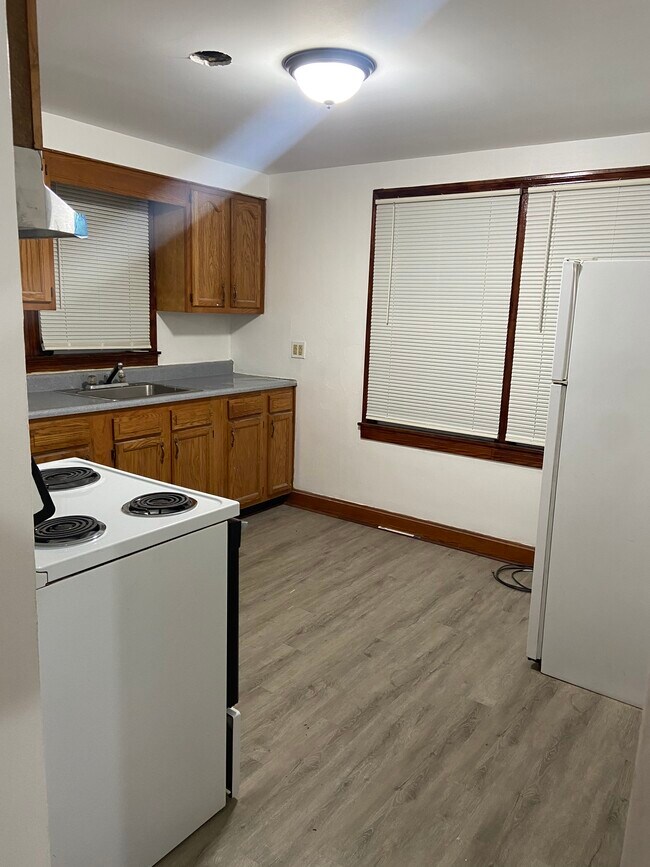 Foto del edificio - 2715 Pioneer Rd