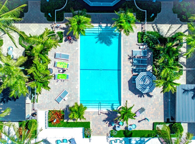 Building Photo - Royal Colonial- Waterfront Residences