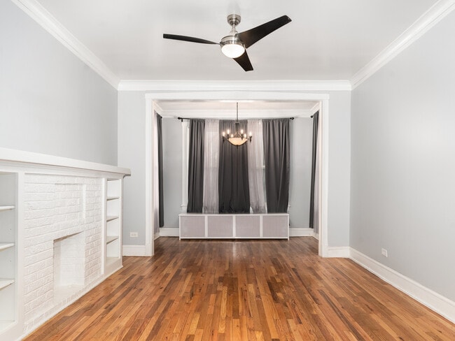 Building Photo - 3345 N Springfield Ave