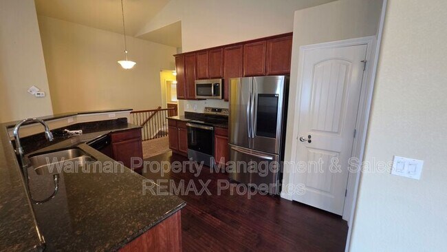 Foto del edificio - 907 Salmon Pond Way