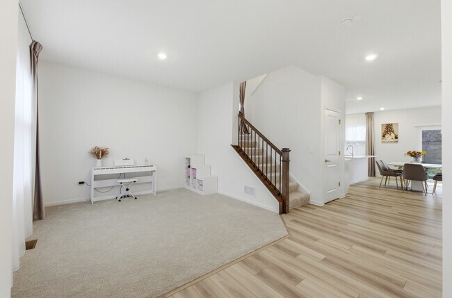 Foto del edificio - 8503 Rosehall Dr