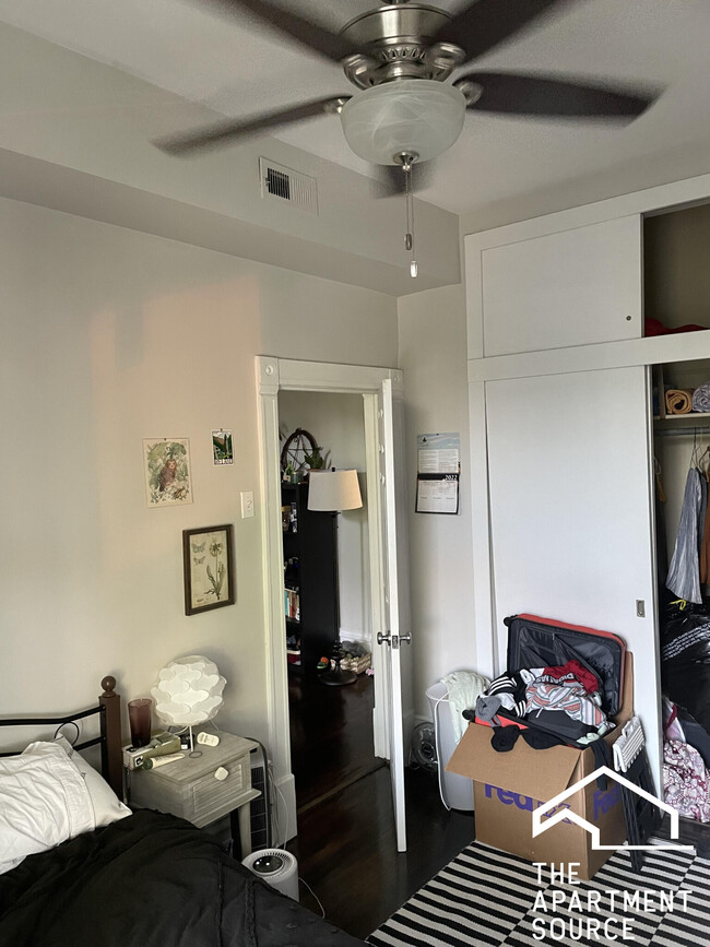 Foto del edificio - 1446 W Fletcher St