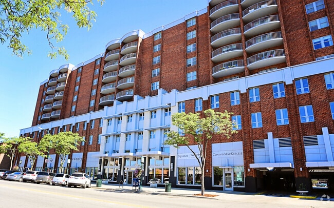 Building Photo - 411 S Old Woodward Ave
