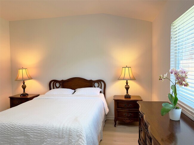 Foto del edificio - 6351 Applewood Forest Dr