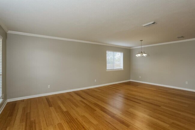 Building Photo - 3528 Whitestone Dr