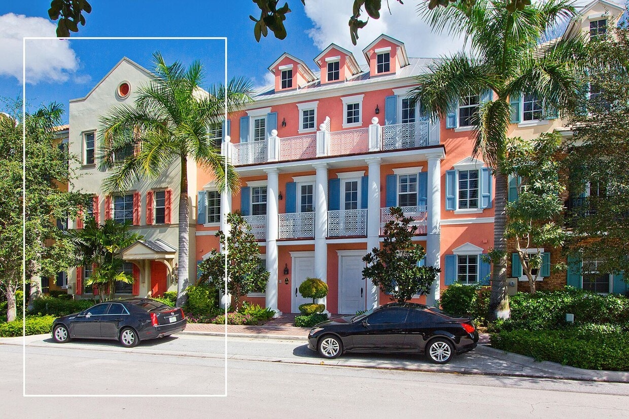 392 NE 2nd Ave, Delray Beach, FL 33444 Townhome Rentals in Delray