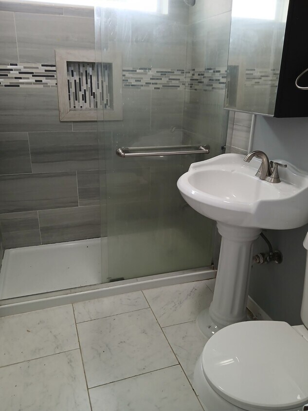 Foto del edificio - 5617 Eskridge St