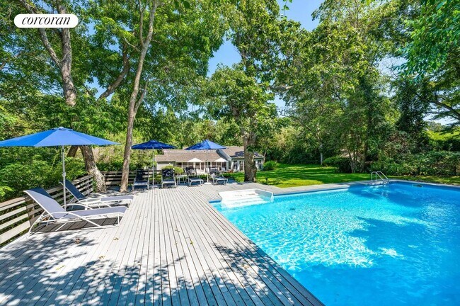 Foto del edificio - 31 Wainscott Stone Road
