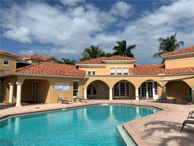 Foto del edificio - 8735 River Homes Lane