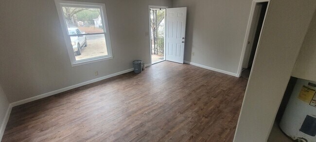 Building Photo - 139 Carolina