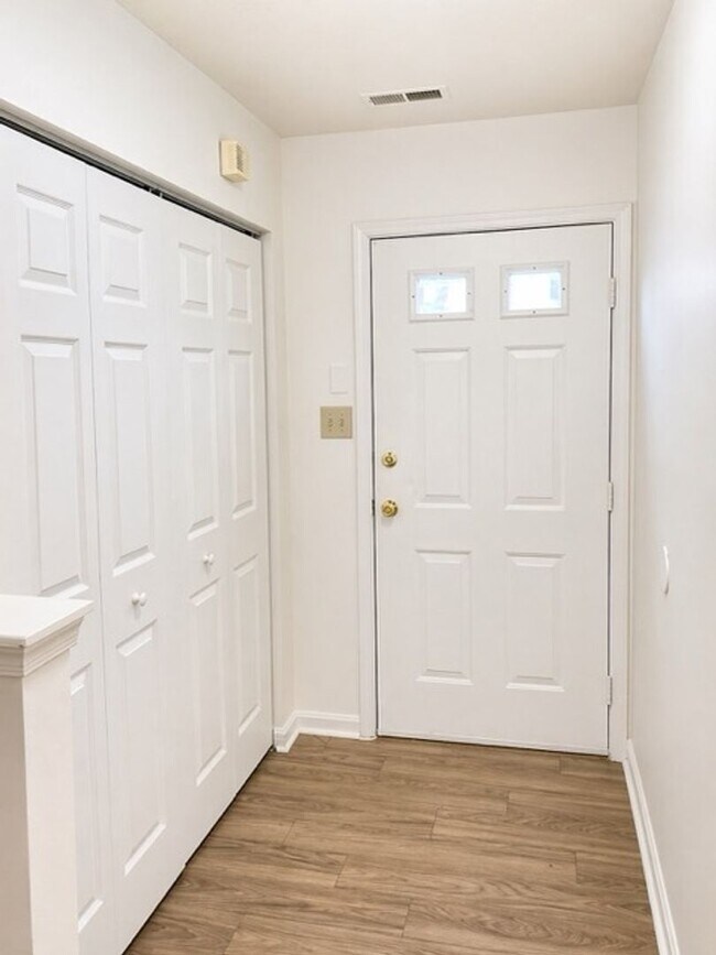 Foto del edificio - 45264 Woodstown Way