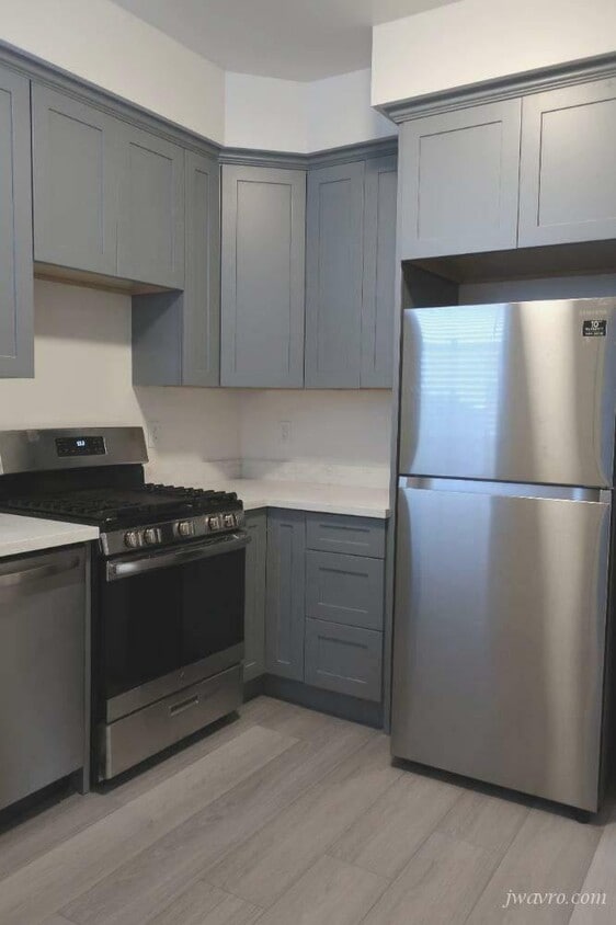 Foto principal - 598 12th Ave