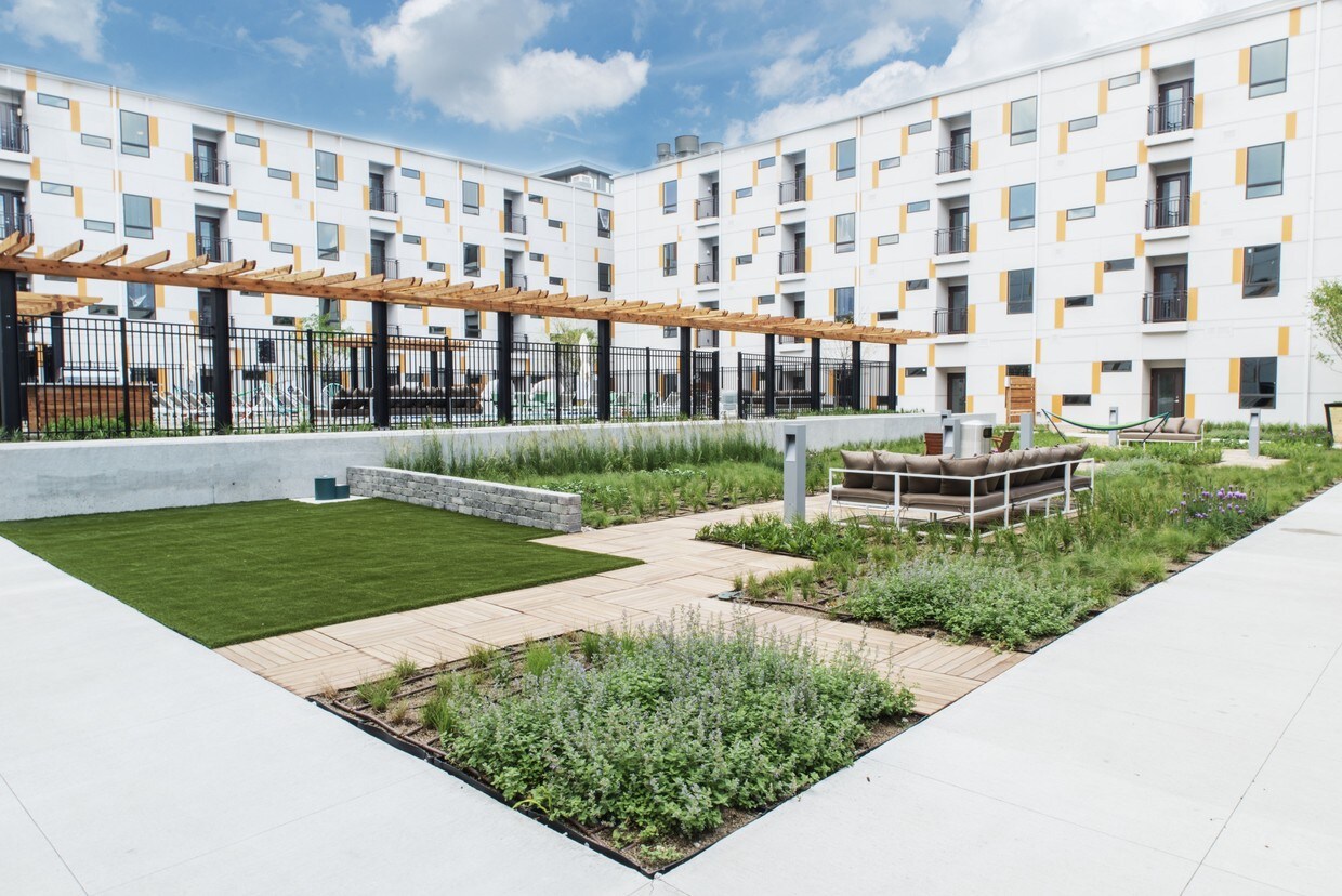 Lockerbie Lofts Apartments 640 E Michigan St Indianapolis, IN