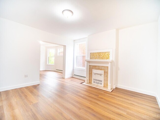 Foto del edificio - 2408 Highland Ave