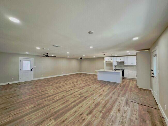 Building Photo - 5307 25th St