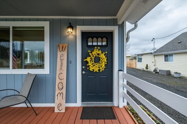 Building Photo - 365 S 15th St