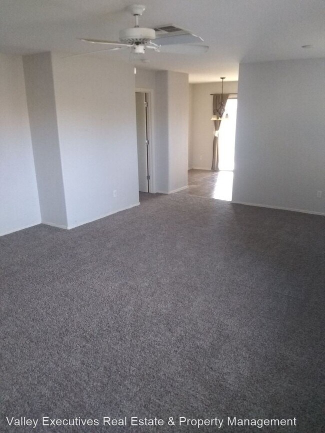 Foto del edificio - 3 br, 2 bath House - 34762 N Open Range Dr