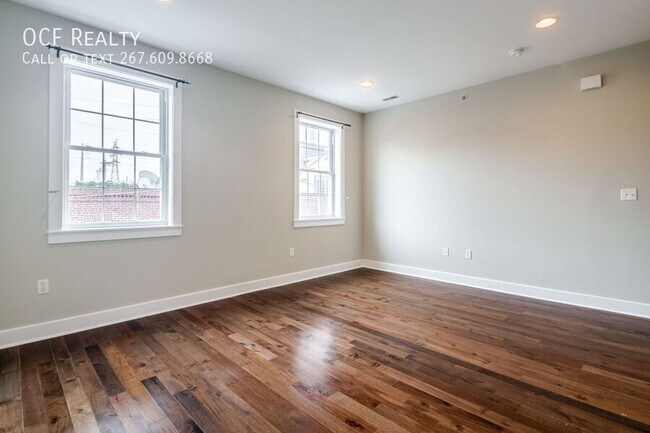 Building Photo - 2633 Catharine St