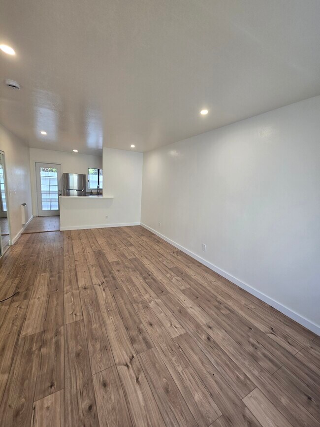 Foto del edificio - 1611 Lincoln Ave