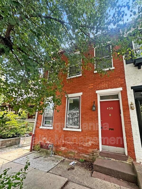 Building Photo - 438 W Orange St