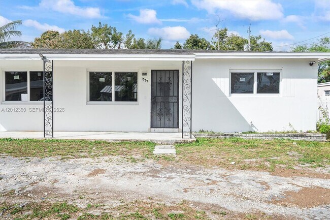 Foto del edificio - 1061 NW 108th Terrace