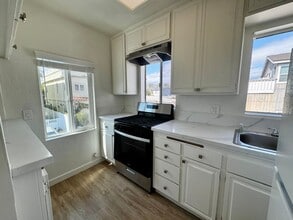 Building Photo - 1090 Bangor Ln