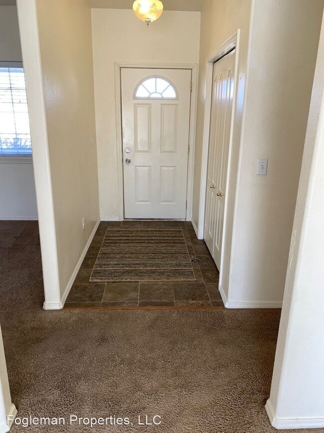 Building Photo - 3 br, 1.5 bath House - 785 Willow