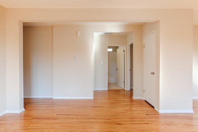 Foto del edificio - 2347 Moss Ave