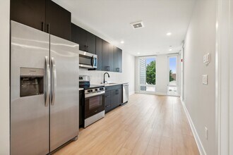 Building Photo - 6910 Ridge Ave