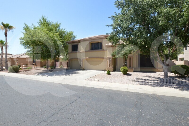 Primary Photo - 2128 E Leo Pl