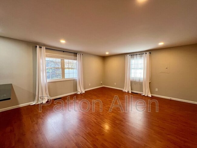 Building Photo - 51 Argyle Ln