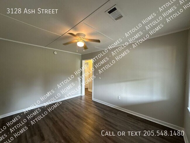 Building Photo - 3128 Ash St