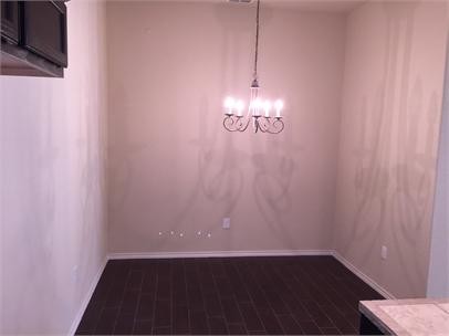 Building Photo - 684 Creekside Cir