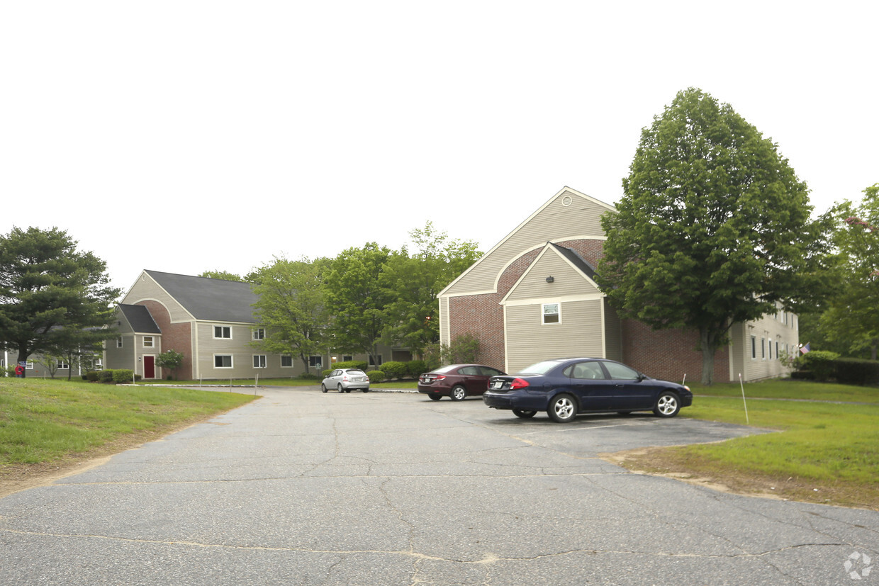 Building Photo - Oxford Meadow Apartments