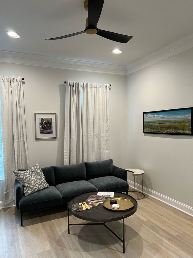 Foto del edificio - 702 Tattnall St