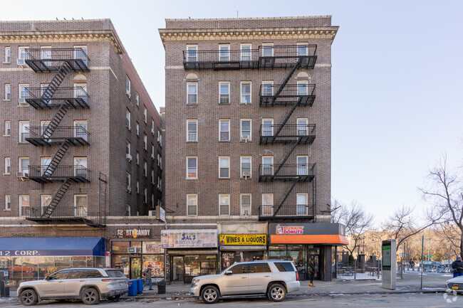 Foto del edificio - Crown Heights