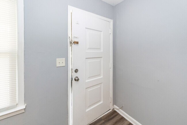 Foto del edificio - 3 Bedroom, 1 Bathroom Home in Waylyn Subdivision - North Charleston