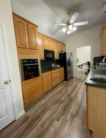Foto del edificio - 17726 Hillcrest Rd