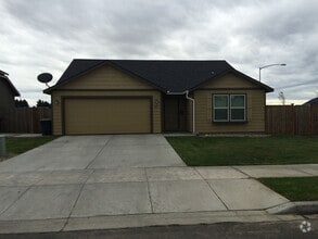 Building Photo - 1615 Filmore Dr