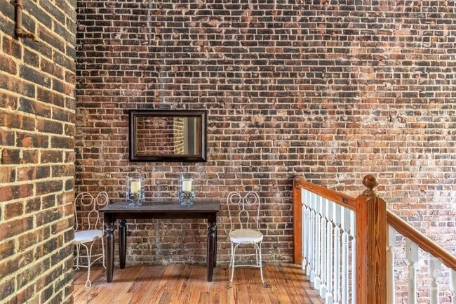 Foto del edificio - 20 W Oglethorpe Ave