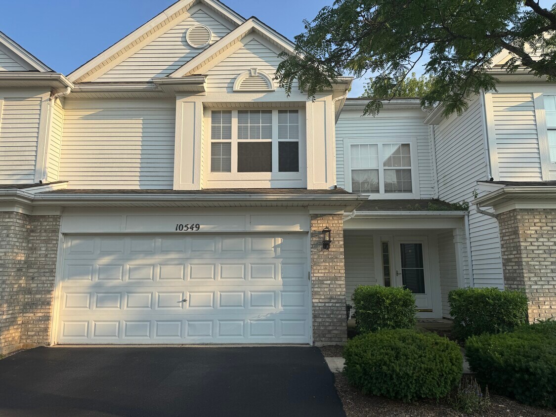 Foto principal - 10549 Wakefield Ln