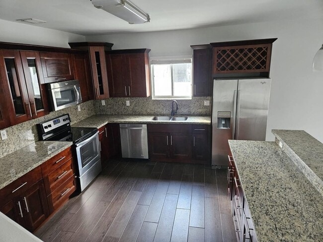 Photo - 323 SW 11th Street Unit Townhome