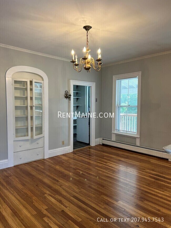 Building Photo - 12-16 Fifth St